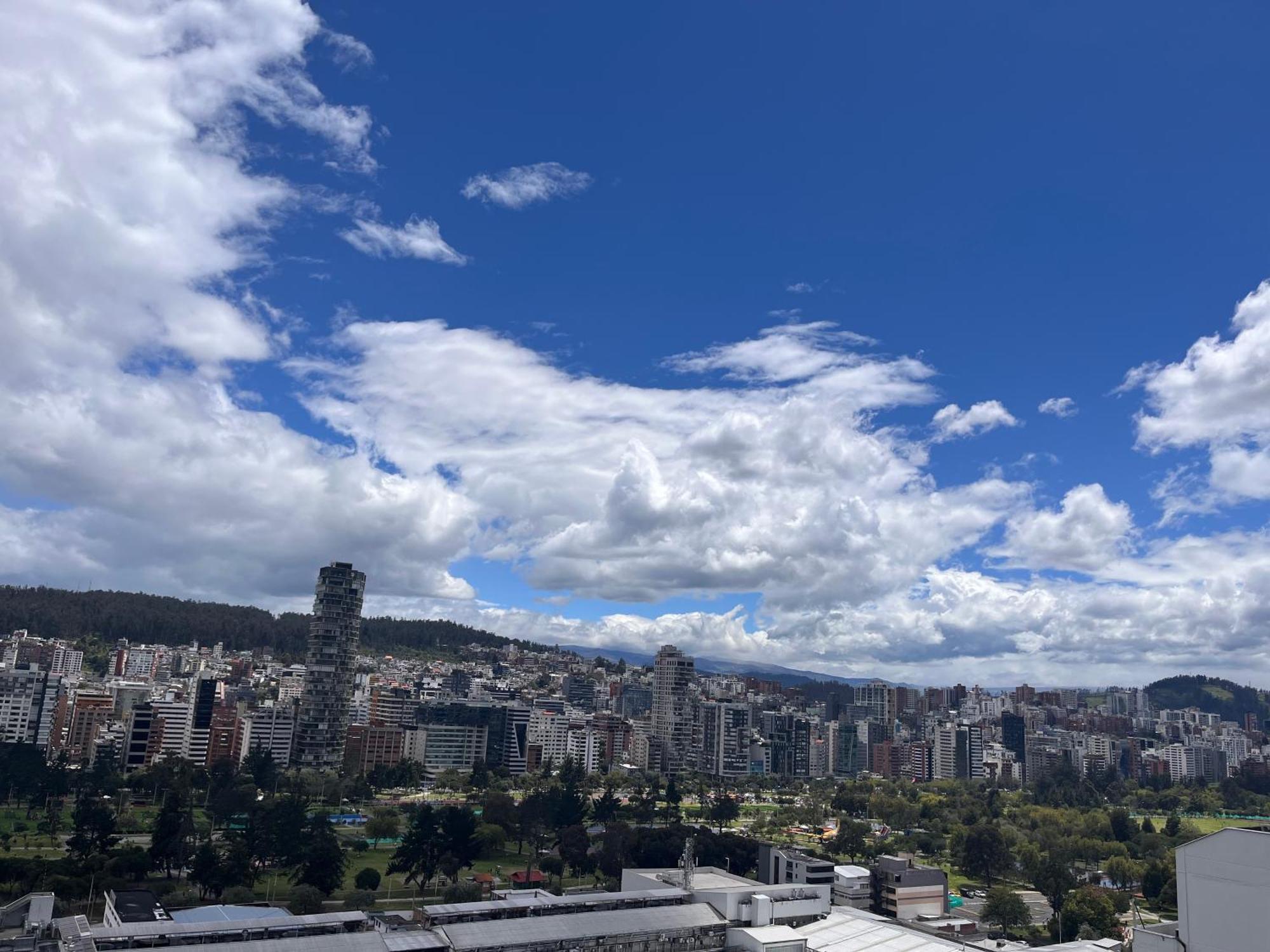 Suite Apartameto 1606 Espectacular Vista La Carolina, Piso 16 One - Кито Екстериор снимка